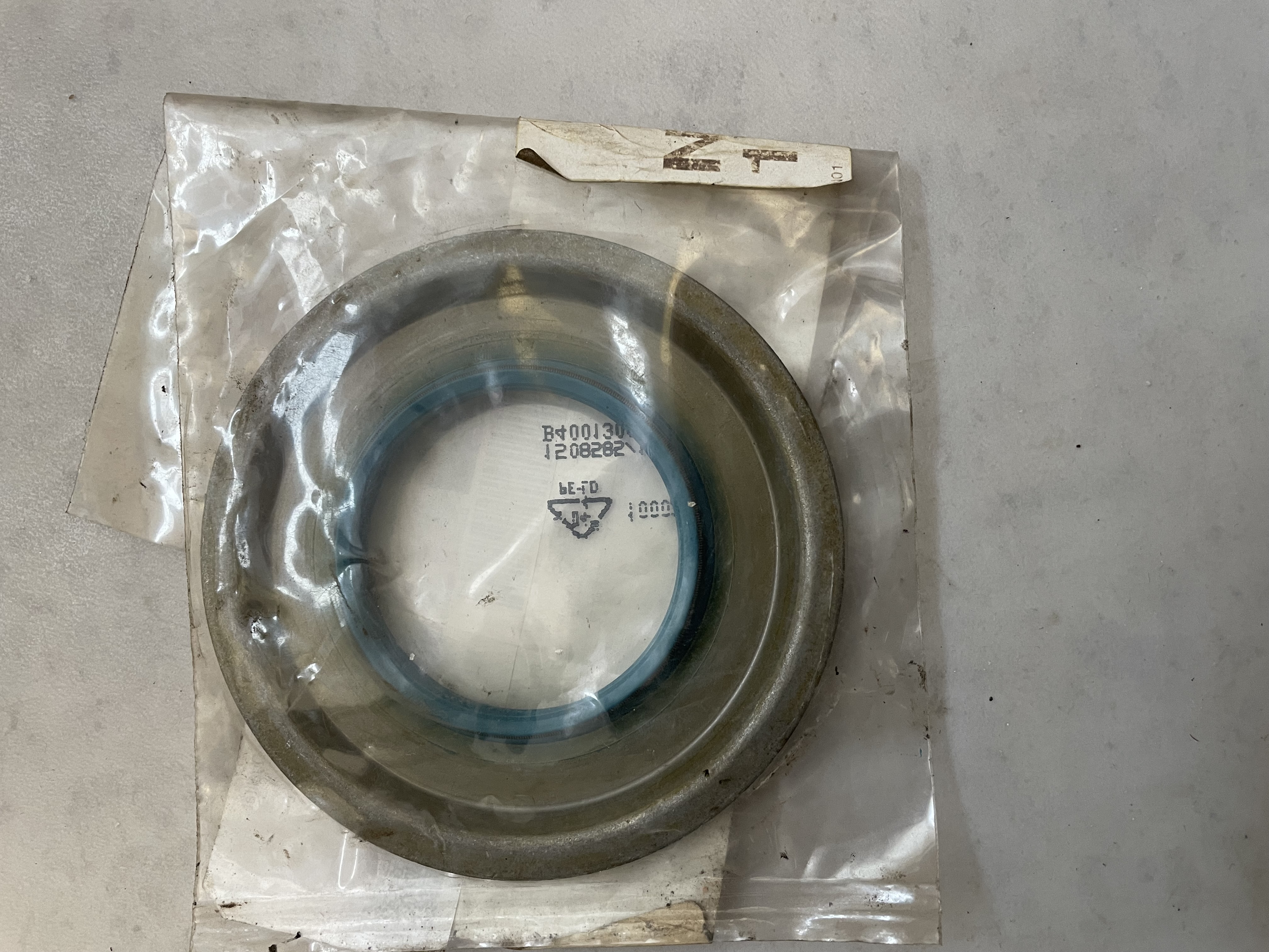Wellendichtring Achsschenkel A4163310158
